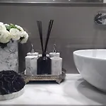 Luxury 3 Bedroom Penthouse With Private Garage Apartamento Braga