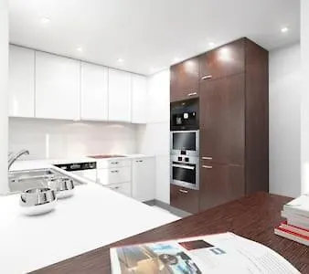 Luxury 3 Bedroom Penthouse With Private Garage דירה