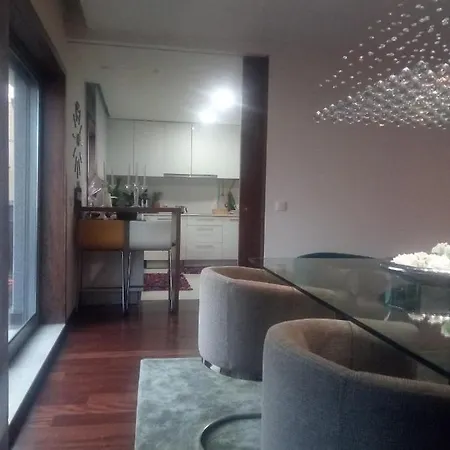 Luxury 3 Bedroom Penthouse With Private Garage