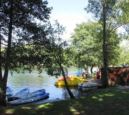 아파트 Luxury 3 Bedroom Penthouse With Private Garage 브라가