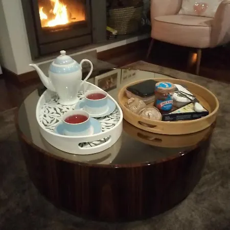 아파트 Luxury 3 Bedroom Penthouse With Private Garage