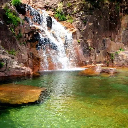 아파트 Luxury 3 Bedroom Penthouse With Private Garage 브라가