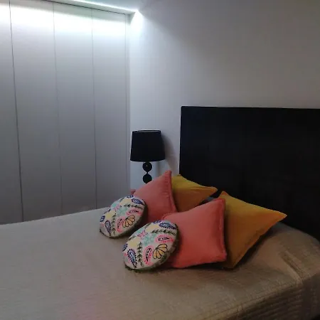 Апартаменты Luxury 3 Bedroom Penthouse With Private Garage *