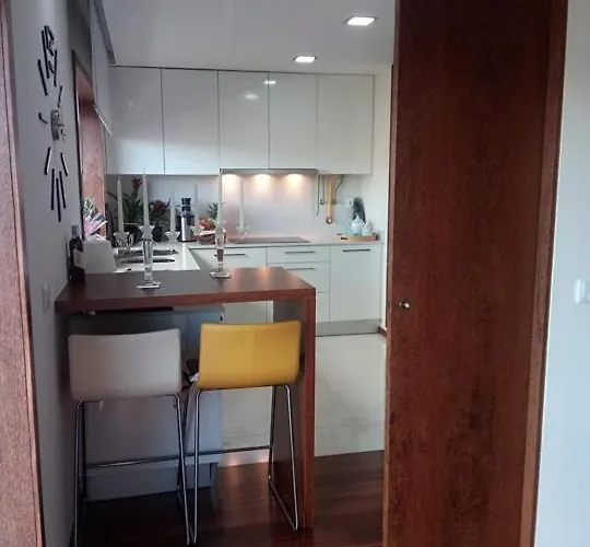 Luxury 3 Bedroom Penthouse With Private Garage 公寓 *