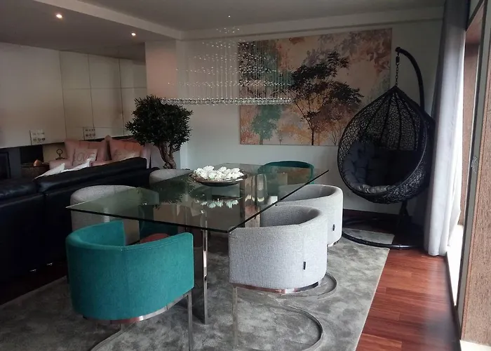 公寓 Luxury 3 Bedroom Penthouse With Private Garage *