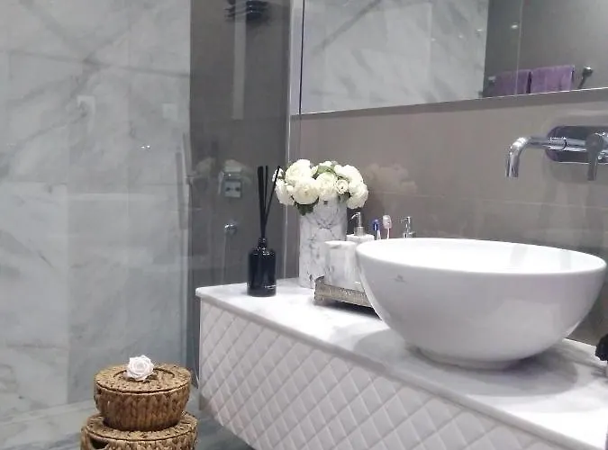 Luxury 3 Bedroom Penthouse With Private Garage 布拉加