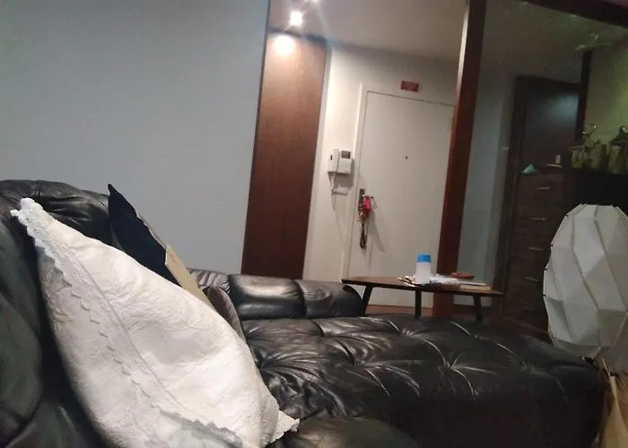 Luxury 3 Bedroom Penthouse With Private Garage 公寓