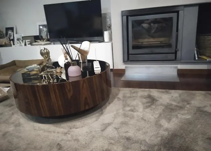 公寓 Luxury 3 Bedroom Penthouse With Private Garage *